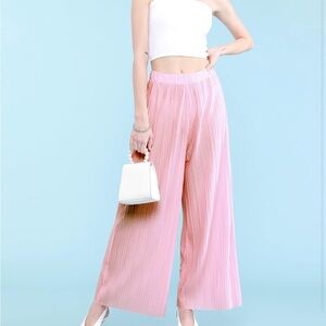 Size L/XL pink accordion palazzo pants